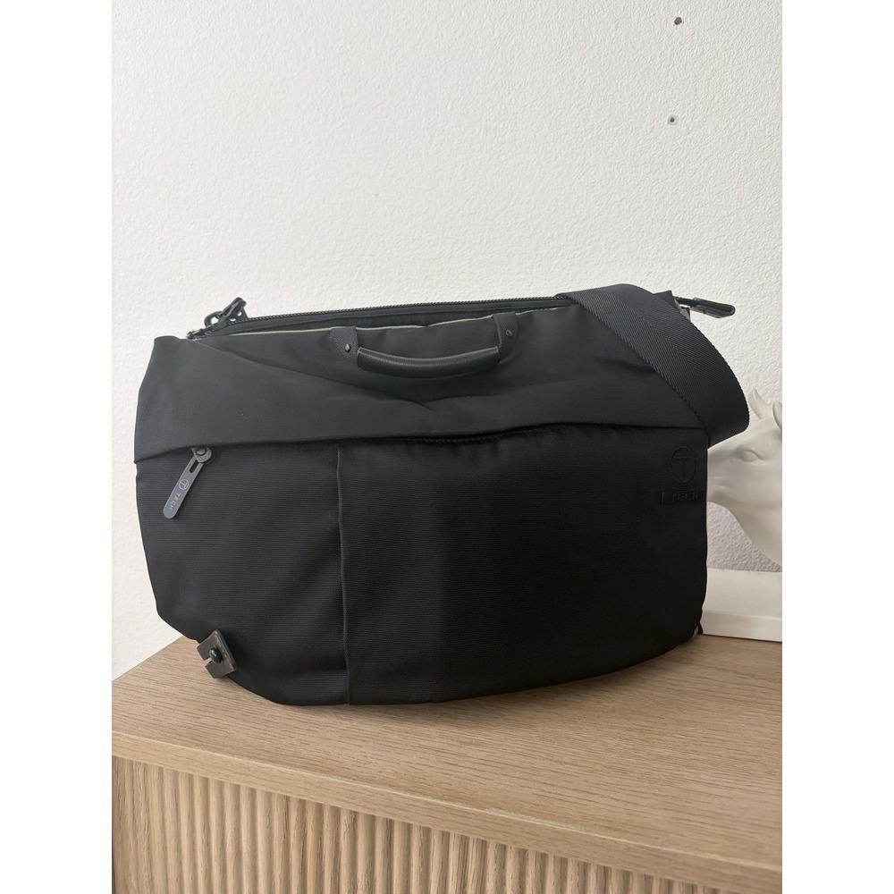 Tumi Tote Bag T-Tech Essential Gear Black Nylon 18" Soft Case Travel Men Work